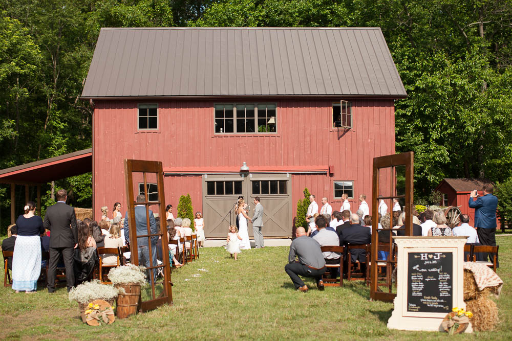 hemlock farm red barn wedding